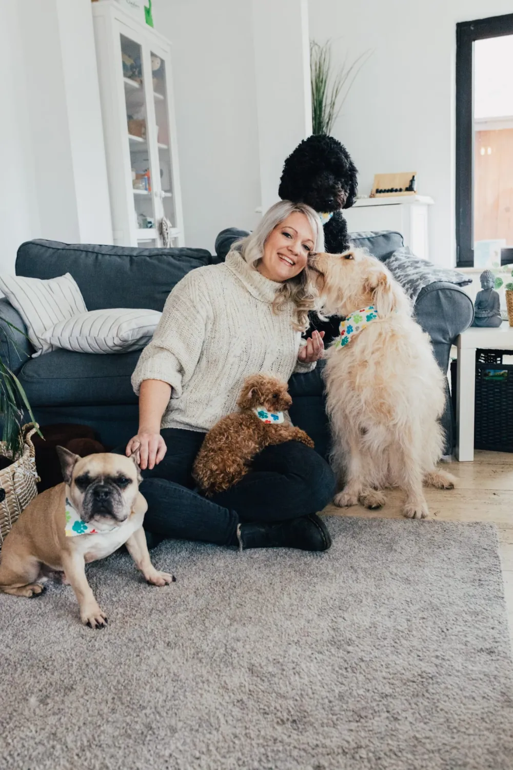 Lena Kuna-Schallenberg mit Hunden